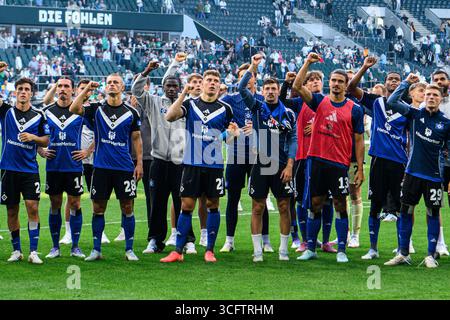 MÖNCHENGLADBACH, DEUTSCHLAND - 24. AUGUST 2025: - Das Fußballspiel der Bundesliga Borussia Mönchengladbach gegen den Hamburger SV im Borussia Park. Stockfoto