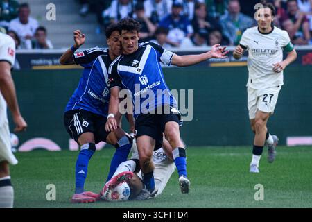 MÖNCHENGLADBACH, DEUTSCHLAND - 24. AUGUST 2025: - Das Fußballspiel der Bundesliga Borussia Mönchengladbach gegen den Hamburger SV im Borussia Park. Stockfoto