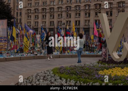 Kiew, Ukraine, Ukraine. August 2025. Die Ukrainer protestieren, trauern und feiern ihren 34. Unabhängigkeitstag am 24. August 2025 auf dem Maidan-Platz in Kiew, Ukraine. (Credit Image: © Svet Jacqueline/ZUMA Press Wire) NUR REDAKTIONELLE VERWENDUNG! Nicht für kommerzielle ZWECKE! Stockfoto
