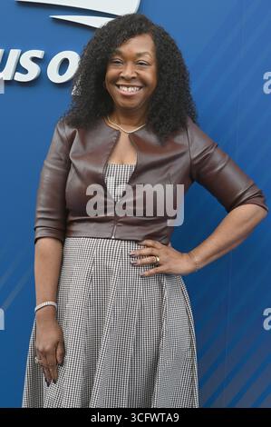 New York, USA. August 2025. Shonda Rhimes nimmt am 24. August 2025 an der Eröffnungsnacht der USTA Foundation im Billie Jean King National Tennis Center im Flushing Meadow-Corona Park im Queens Borough in New York Teil. (Foto: Anthony Behar/SipaUSA) Credit: SIPA USA/Alamy Live News Stockfoto