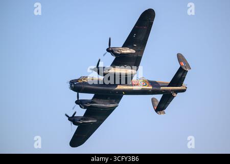 Avro Lancaster B1 WW2 schwerer Bomber PA474 des Battle of Britain Memorial Flight bei Airborne 2025, Eastbourne Stockfoto