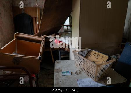 25. August 2025, Hong Kong, Hong Kong, Hong Kong: Eine allgemeine Ansicht, die ein verlassenes Haus im Dorf Cha Kwo Ling am 25. August 2025 in Hongkong zeigt. Cha Kwo Ling Village eine der letzten Siedlungen von Hongkong ist für den Abriss geplant. (Credit Image: © Vernon Yuen/Nexpher Images via ZUMA Press Wire) NUR REDAKTIONELLE VERWENDUNG! Nicht für kommerzielle ZWECKE! Stockfoto