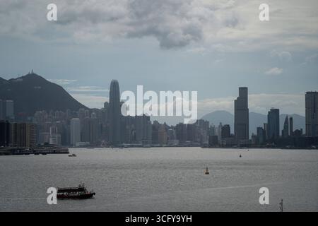 Hong Kong Daily Life Ein allgemeiner Blick auf die Skyline von Hongkong am 25. August 2025 in Hongkong. Foto von Vernon Yuen/Nexpher Images Stockfoto