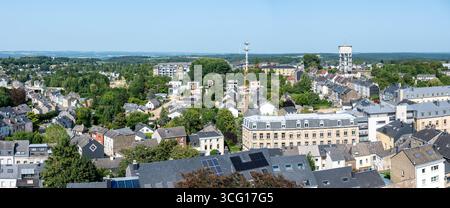 Panoramablick über die Stadt und die Skyline von Arlon, Provinz Luxemburg, Belgien 13. August 2025 Stockfoto