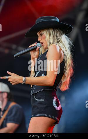 Mackenzie Carpenter lebt an der langen Straße 2025 Stockfoto