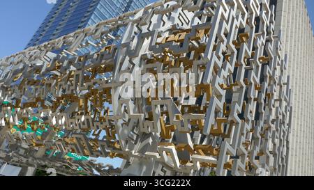 Los Angeles, Kalifornien, USA 22. August 2025 Kunstskulptur in Century City, Los Angeles, Kalifornien, USA. Foto: Barry King/Alamy Stock Photo Stockfoto