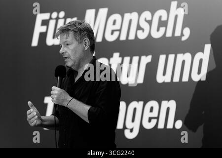 Weimar, Deutschland – 29.08.2024: Robert Habeck, deutscher Vizekanzler und Bundesminister für Wirtschaft und Klimaschutz 12/2021–05/2025 Stockfoto