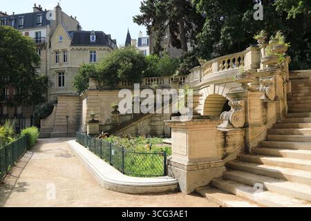 Blick auf einen pariser park Stockfoto