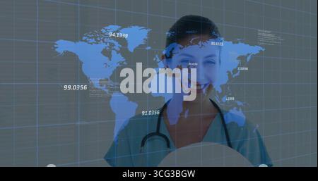 Stehende Krankenschwester in grünen Peelings mit Weltkarten-Overlay im Studio, mit Stethoskop, numerischen Daten Stockfoto