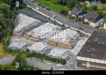 Luftbild, R.D.M. Arnsberg GmbH Papierfabrik Reno de Medici, Recycling-Karton Standort, Arnsberg, Ruhrgebiet, Nordrhein-Westfalen, Deutschland ACHTUNGxMINDESTHONORARx60xEURO *** Luftbild, R D M Arnsberg GmbH Papierfabrik Reno de Medici, Recycling Karton-Standort, Arnsberg, Ruhrgebiet, Nordrhein-Westfalen, Deutschland ATTENTIONxMINDESTHONORARx60xEURO Stockfoto