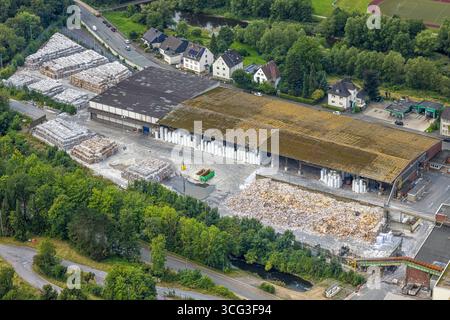 Luftbild, R.D.M. Arnsberg GmbH Papierfabrik Reno de Medici, Recycling-Karton Standort, Arnsberg, Ruhrgebiet, Nordrhein-Westfalen, Deutschland ACHTUNGxMINDESTHONORARx60xEURO *** Luftbild, R D M Arnsberg GmbH Papierfabrik Reno de Medici, Recycling Karton-Standort, Arnsberg, Ruhrgebiet, Nordrhein-Westfalen, Deutschland ATTENTIONxMINDESTHONORARx60xEURO Stockfoto