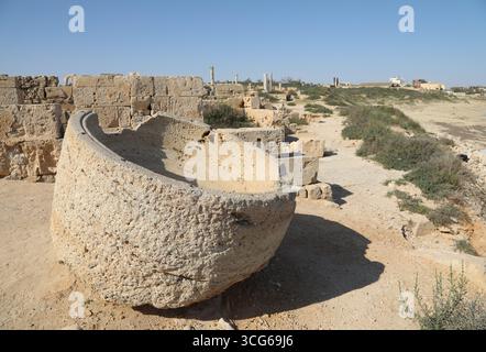 Relikt der Olivenölindustrie am UNESCO-Weltkulturerbe Sabratha in Libyen Stockfoto