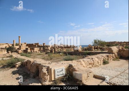 Überreste des römischen Forums in Sabratha an der Küste Libyens Stockfoto
