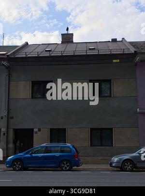 Svitavy, Tschechien - 17. August 2025: In diesem Haus wurde Oskar Schindler geboren und wuchs auf. Sonniger Sommertag. Selektiver Fokus Stockfoto