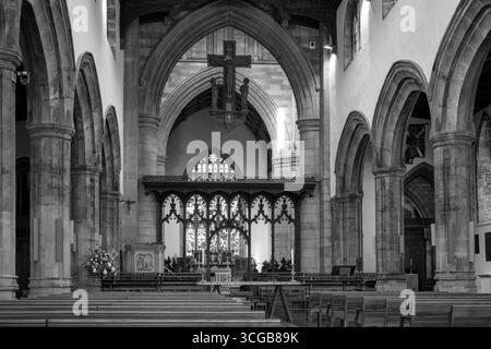 Bangor Cathedral - Cathedral Church of Saint Deiniol - Cathedral Close, Bangor, Gwynedd, Wales Großbritannien - Innenansicht Stockfoto