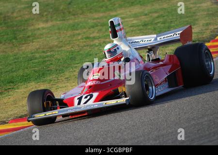 Mugello, Italien - 27. Oktober 2007: Unbekannter Lauf mit dem historischen Ferrari F1 312T Jahr 1975 ex Niki Lauda während der Veranstaltung der Ferrari Racing Days Jahr 200 Stockfoto