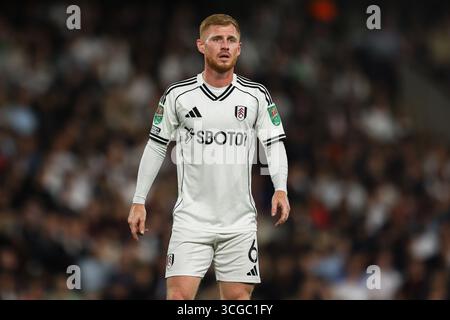 Fulham, London, Großbritannien. August 2025; Craven Cottage, Fulham, London, EFL Carabao Cup Football, Fulham gegen Bristol City; Harrison Reed of Fulham Credit: Action Plus Sports Images/Alamy Live News Stockfoto
