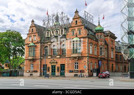 Das 1893 HC Andersen Castle Slottet Gebäude, erbaut im Stil des Rosenborg Palace und heute Teil des Tivoli Gardens in Kopenhagen, Dänemark. Stockfoto