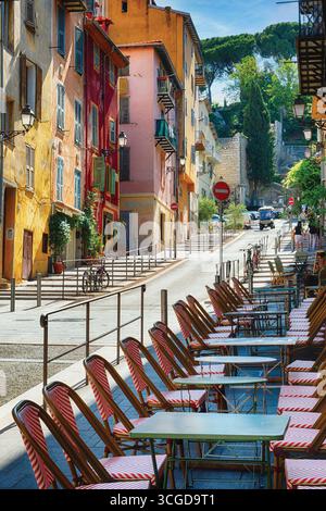 Alte Nizza Straße, die zum Burgberg führt, Alpes Maritimes, Cote d'Azur, Frankreich Stockfoto