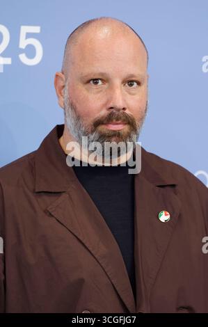 Yorgos Lanthimos beim Photocall zum Kinofilm 'Bugonia' auf der Biennale di Venezia 2025 / 82. Internationale Filmfestspiele von Venedig im Palazzo del Casino. Venedig, 28.08.2025 Stockfoto