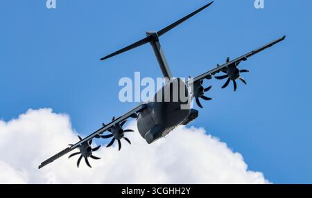 Deutsche Luftwaffe Flugschau des Airbus A400M auf der RIAT 2025 Stockfoto