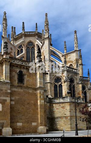 Die Apsis der Kathedrale der Heiligen Maria von León Stockfoto
