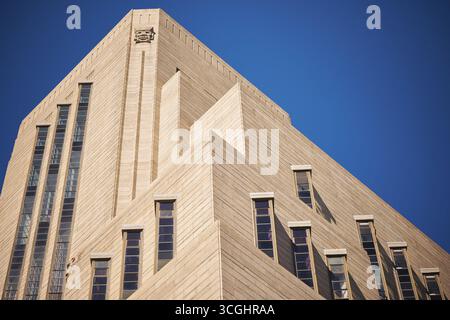 Pyramide mit Fenstern in Kapstadt Stockfoto
