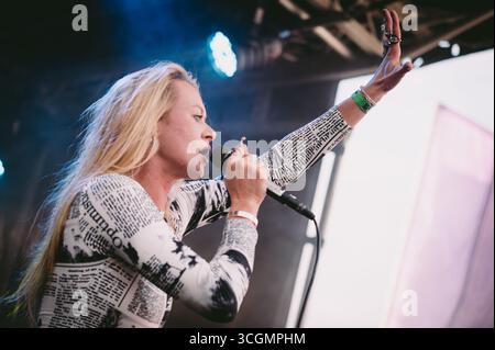 Sheffield, Großbritannien. August 2025. So gute Leistung beim Rock N Roll Circus Festival in Sheffield. Quelle: Thomas Jackson/Alamy Live News Stockfoto