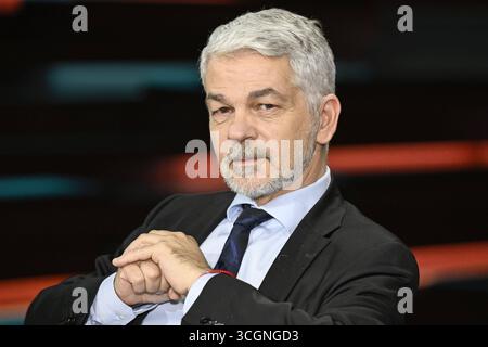 Carlo Masala Politologe 08/25 ihr Carlo Masala am 27. August 2025 in Markus Lanz , ZDF Aufzeichnung vom 26. August 2025 TV Fernsehen Talkshow Talkshow Talkshow Deutschland deutsch deutscher Mann Militärexperte Politikwissenschaftler Wissenschaftler Politik deutscher Politikwissenschaftler quer Porträt neutral lächelnd *** Carlo Masala Politikwissenschaftler 08 25 ihr Carlo Masala am 27. August 2025 in Markus Lanz , ZDF Aufnahme vom 26. August 2025 TV-Talkshow Talkshow Deutschland Deutscher Mann Militärexperte Politikwissenschaftler Politik deutscher Politikwissenschaftler Querporträt Neutra Stockfoto