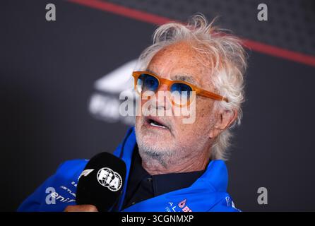 Alpine Executive Advisor Flavio Briatore während einer Pressekonferenz im Circuit Zandvoort, Holland. Bilddatum: Freitag, 29. August 2025. Stockfoto