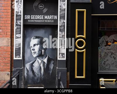 Liverpool Merseyside Porträt von Sir George Martin den Beatles Stockfoto