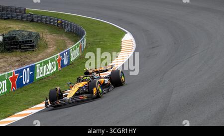 Niederlande, Niederlande. August 2025. N° 4 Lando Norris GBR McLaren Formel-1-Team während Heineken Dutch Grand Prix 2025, Formel-1-Meisterschaft in den Niederlanden, 29. August 2025 Credit: Independent Photo Agency/Alamy Live News Stockfoto