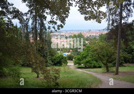 Panoramablick auf Prag vom Petřín-Hügel Stockfoto