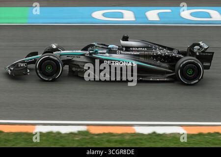 Niederlande, 29. August 2025. Formel 1 großer Preis von Heineken Dutch 2025 auf dem Circuit Zandvoort in Zandvoort, Niederlande. Im Bild: George Russell aus Großbritannien fährt das 63 Mercedes AMG Petronas F1 Team W16 im zweiten Training © Piotr Zajac/Alamy Live News Stockfoto