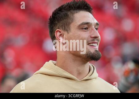 28. August 2025: Der Linebacker Leo Chenal der Kansas City Chiefs wird vor einem NCAA-Football-Spiel zwischen den Cincinnati Bearcats und Nebraska Cornhuskersat GEHA Field im Arrowhead Stadium in Kansas City, MO, gesehen. David Smith/CSM Stockfoto