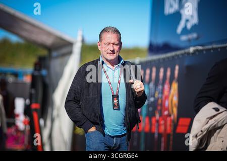 Jos Verstappen (NED) Vater von Max Verstappen Red Bull Racing Honda und ehemaliger F1-Fahrer für Arrows; Tyrrel; Benetton; Footwork; und Minardi, während Stockfoto