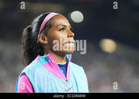 Seattle, Usa. August 2025. San Diego Wave FC-Verteidiger Perle Morroni (75) wärmt sich während der zweiten Hälfte eines NWSL-Spiels gegen Seattle Reign FC am 29. August 2025 im Lumen Field in Seattle auf. (Foto Nate Koppelman/SIPA USA) Credit: SIPA USA/Alamy Live News Stockfoto