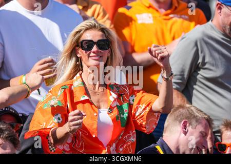 Zandvoort, Niederlande. 30. August 2025. ZANDVOORT, NIEDERLANDE - AUGUST 30: Die Menge während F1 - Heineken Dutch GP am 30. August 2025 in Zandvoort, Niederlande. (Foto von Andre Weening/Orange Pictures) Credit: Orange Pics BV/Alamy Live News Stockfoto