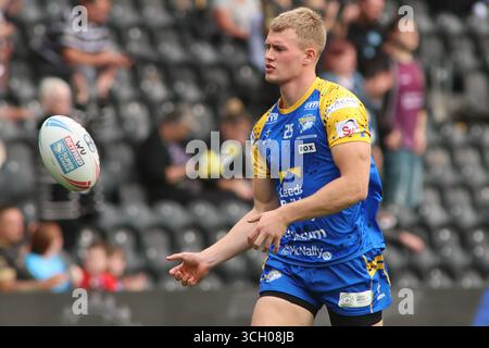 Rumpf, Großbritannien. 30. August 2025. MKM Stadium, West Park, Hull, East Yorkshire, 30. August 2025. Betfred Super League Hull FC gegen Leeds Rhinos Max Simpson von Leeds Rhinos Credit: Touchlinepics/Alamy Live News Stockfoto