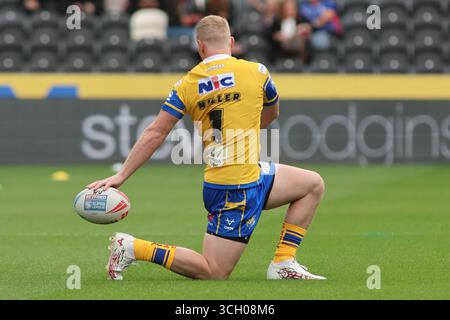 Rumpf, Großbritannien. 30. August 2025. MKM Stadium, West Park, Hull, East Yorkshire, 30. August 2025. Betfred Super League Hull FC gegen Leeds Rhinos Lachlan Miller of Leeds Rhinos Credit: Touchlinepics/Alamy Live News Stockfoto