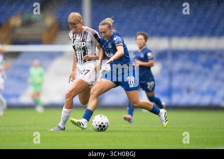 UK. 30. August 2025. Everton FC gegen Juventus FC ist für die Vorsaison geeignet. GOODISON PARK ENGLAND - 30. August 2025 Ornella Vignola aus Everton während der Vorsaison freundlich. Quelle: ALAN EDWARDS/Alamy Live News Stockfoto