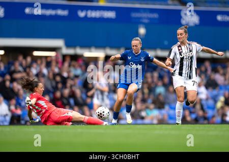 UK. 30. August 2025. Everton FC gegen Juventus FC ist für die Vorsaison geeignet. GOODISON PARK ENGLAND - 30. August 2025 Ornella Vignola aus Everton während der Vorsaison freundlich. Quelle: ALAN EDWARDS/Alamy Live News Stockfoto