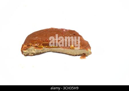 Gefrorene Köstlichkeiten mit Kaffeebohnen-Fruchtgeschmack, Eis-Pops oder Eis-Bars, Kombination aus Obst und Eis, verschiedene Geschmacksrichtungen ein erfrischendes Sommererlebnis Stockfoto