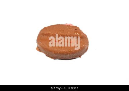 Gefrorene Köstlichkeiten mit Kaffeebohnen-Fruchtgeschmack, Eis-Pops oder Eis-Bars, Kombination aus Obst und Eis, verschiedene Geschmacksrichtungen ein erfrischendes Sommererlebnis Stockfoto