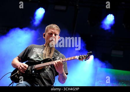 Jedburgh, Großbritannien. 31. August 2025. Am zweiten Tag des EdgeFest 2025 in Lilliardsedge bei Jedburgh tritt das Western End am 30. August 2025 auf. EdgeFest 2025, Musikfestival. Ein wachsendes Musikfestival in den schottischen Grenzen, das jetzt im dritten Jahr in Lilliardsedge in der Nähe von Jedburgh stattfindet. Musik und Unterhaltung für die ganze Familie, unter dem großen Dach. (Quelle: Rob Gray/Alamy Live News Stockfoto