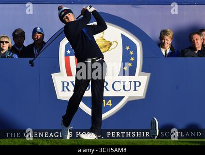 September 2014; Gleneagles, Perthshire, SCT; der US-Amerikaner Jordan Spieth spielt seinen ersten Abschlag am Morgen für den Ryder Cup 2014 auf dem Gleneagles Hotel-PGA Centenary Course. Stockfoto