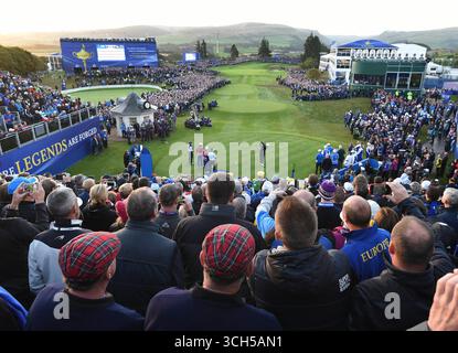 September 2014; Gleneagles, Perthshire, SCT; American Webb Simpson schlägt am Morgen beim ersten Fourballs für den Ryder Cup 2014 auf dem Gleneagles Hotel-PGA Centenary Course ab. Stockfoto