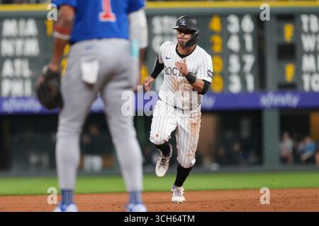 August 30 2025: Tyler Freeman (2) leitet die Basen während des Spiels zwischen den Chicago Cubs und den Colorado Rockies, das im Coors Field in Denver Co stattfindet. David Seelig/Cal Sport Medi(Bild: © David Seelig/Cal Sport Media/Cal Sport Media)cx (Bild: © David Seelig/Cal Sport Media/Cal Sport Media) Stockfoto