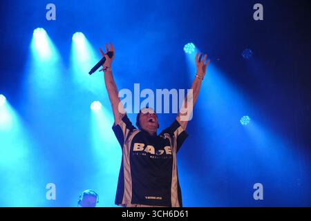 Jedburgh, Großbritannien. 31. August 2025. Beispiel tritt am zweiten Tag des EdgeFest 2025 in Lilliardsedge bei Jedburgh am 30. August 2025 auf. EdgeFest 2025, Musikfestival. Ein wachsendes Musikfestival in den schottischen Grenzen, das jetzt im dritten Jahr in Lilliardsedge in der Nähe von Jedburgh stattfindet. Musik und Unterhaltung für die ganze Familie, unter dem großen Dach. (Quelle: Rob Gray/Alamy Live News Stockfoto