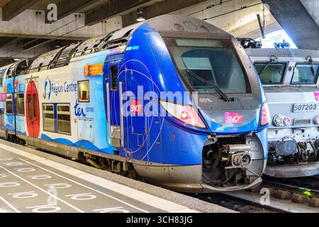 Paris, Frankreich, 20.07.2024 - SNCF-Zug am Bahnhof in Paris, Frankreich Stockfoto